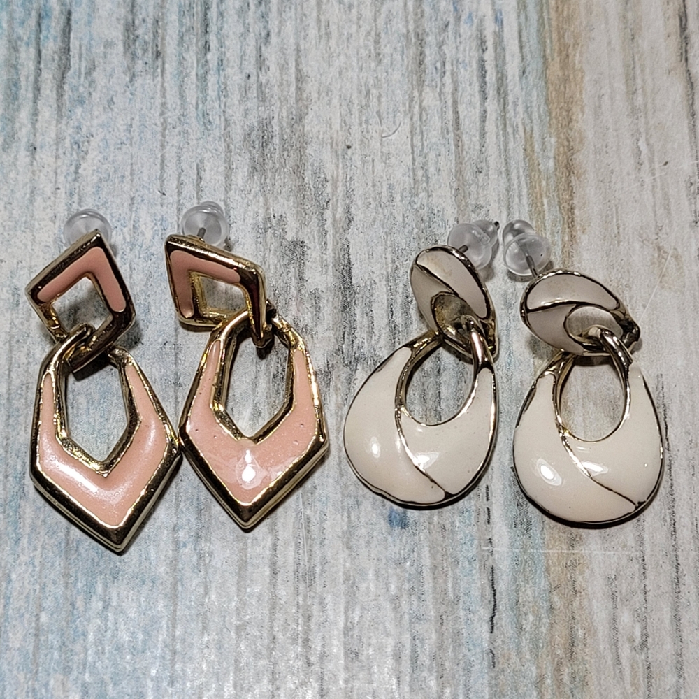 Vintage Enamel Dangle Earrings.